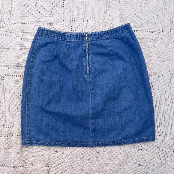 Vintage Marsh Landing 80s Denim Skirt zip up with button accents - Picture 4 of 4